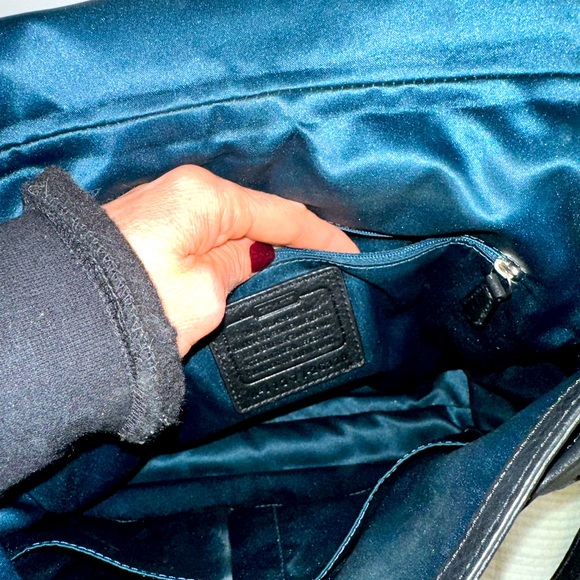 Coach purse - Picture 3 of 4